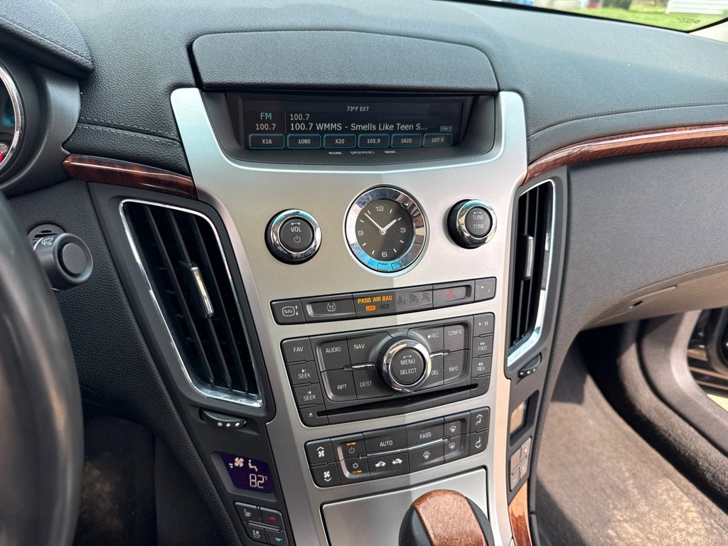 Used 2008 Cadillac CTS 3.6 AWD w/ Luxury Level Two Package image 15