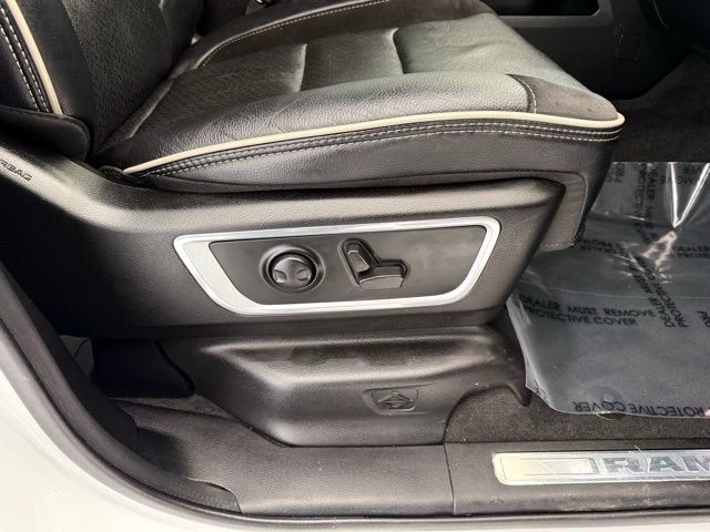 Used 2022 RAM 1500 Laramie AWD/4WD image 23