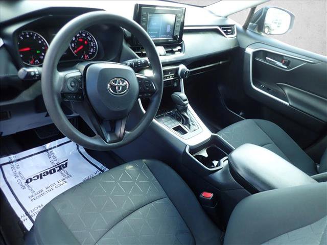 Used 2021 Toyota RAV4 XLE AWD/4WD image 10