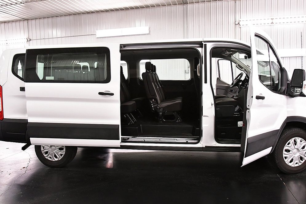 Used 2023 Ford Transit 350 XLT image 29