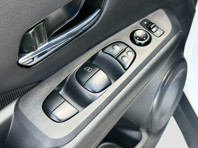 Used 2023 Nissan Kicks SV FWD image 17