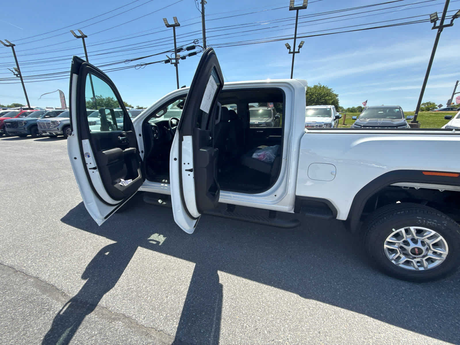 New 2026 GMC Sierra 2500 Pro w/ 1SA Pro Safety Plus Package AWD/4WD image 36