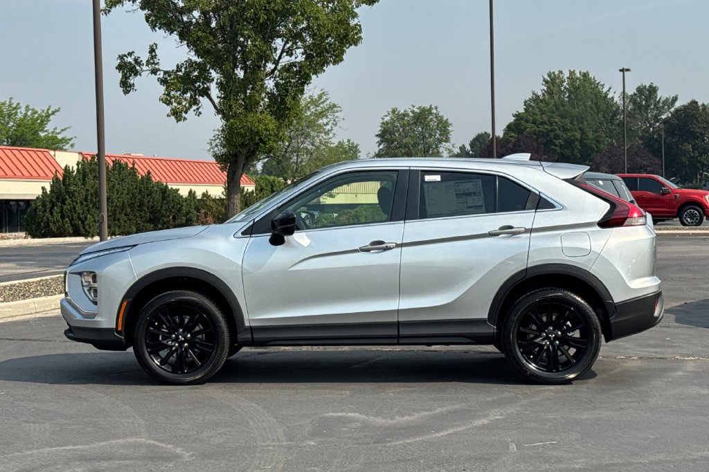 New 2026 Mitsubishi Eclipse Cross LE AWD/4WD image 10