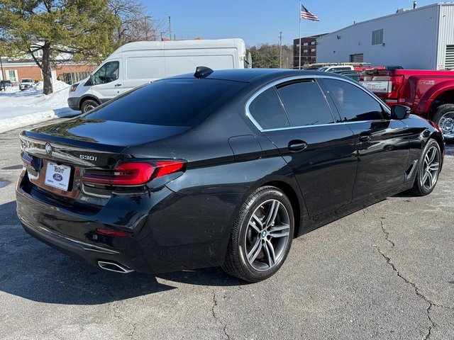 Used 2022 BMW 530i xDrive w/ Premium Package image 8