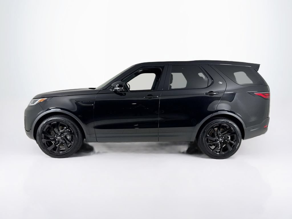 Used 2025 Land Rover Discovery S AWD/4WD image 2