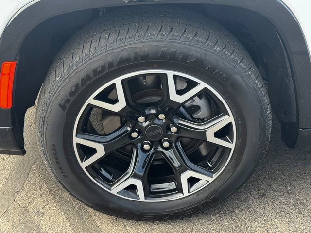 Certified 2025 Jeep Wagoneer Series III image 10