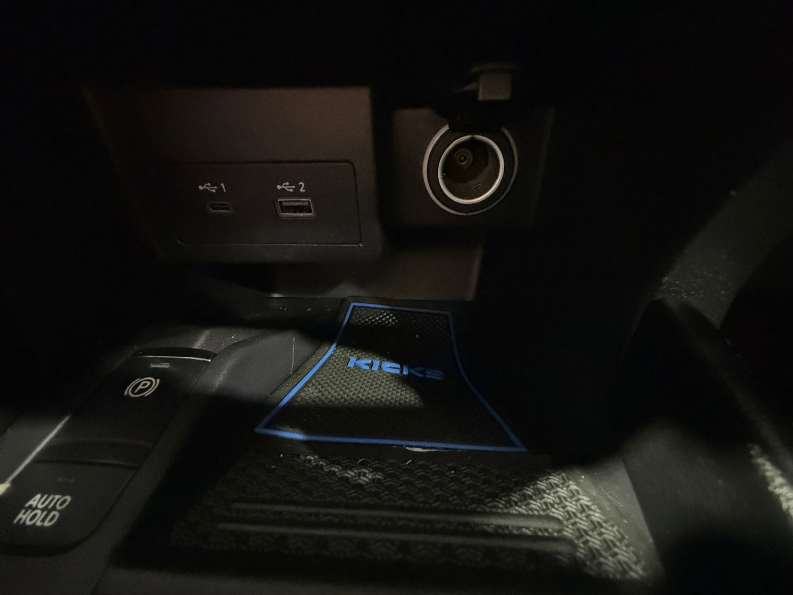 Used 2023 Nissan Kicks SV FWD image 31