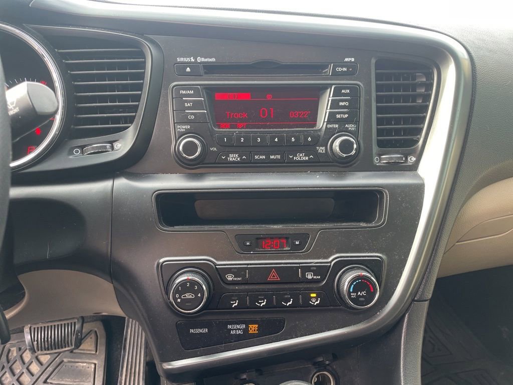 Used 2013 Kia Optima LX image 21