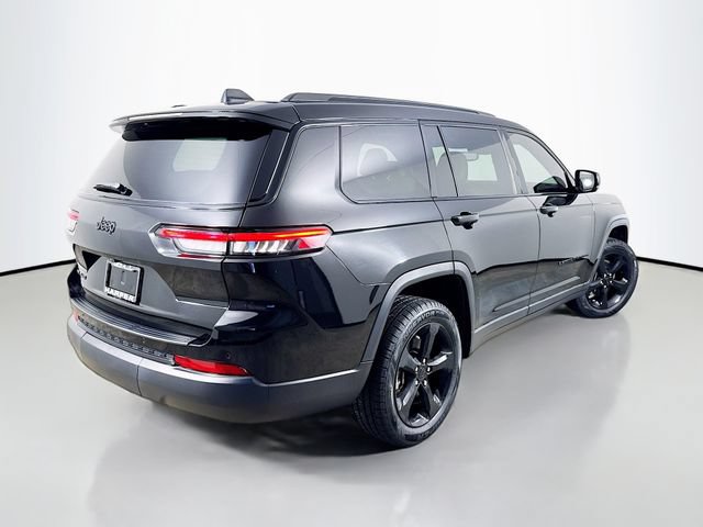 Used 2023 Jeep Grand Cherokee L Laredo AWD/4WD image 7