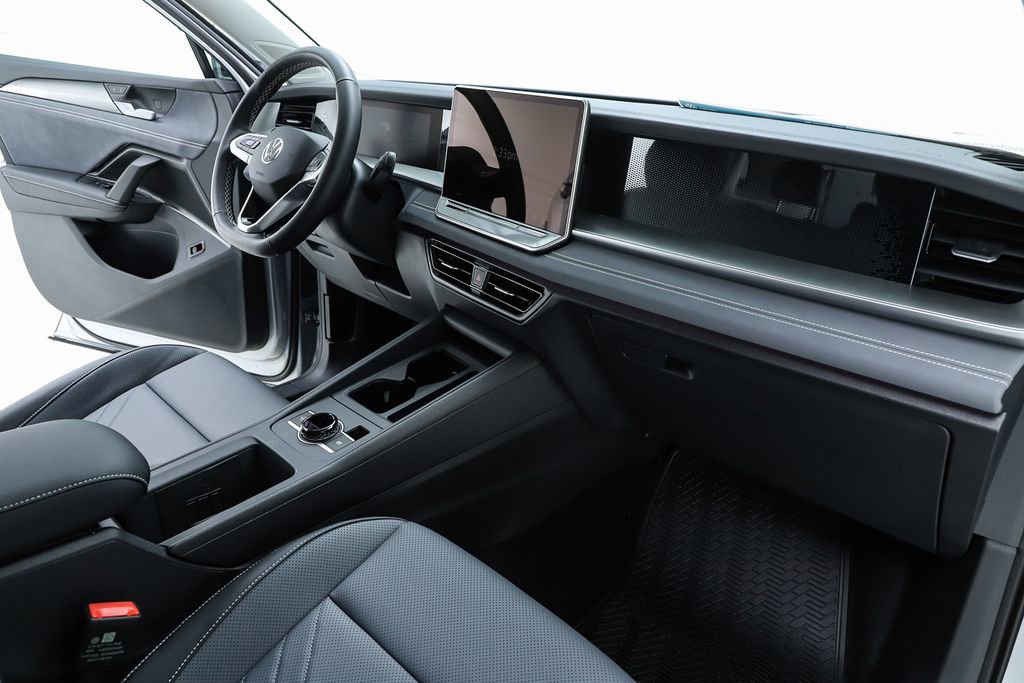 New 2026 Volkswagen Tiguan SE image 71