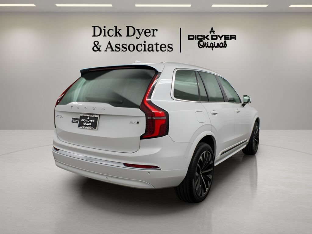 Used 2026 Volvo XC90 B6 Ultra w/ Protection Package AWD/4WD image 14