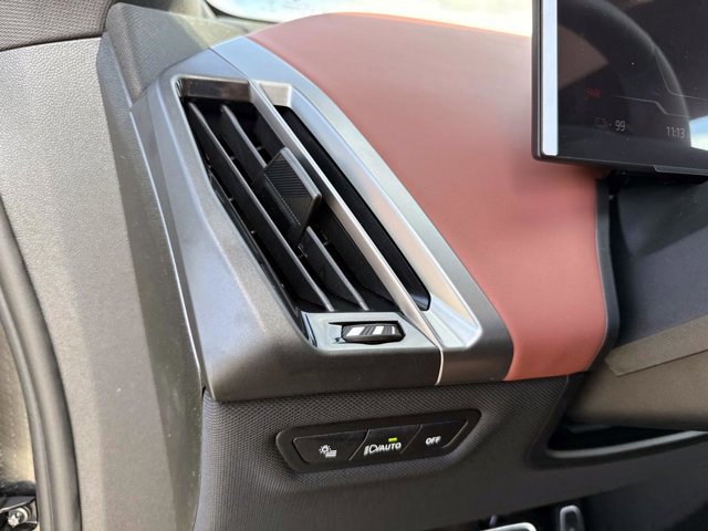 New 2026 BMW iX xDrive45 w/ M Sport Package image 38
