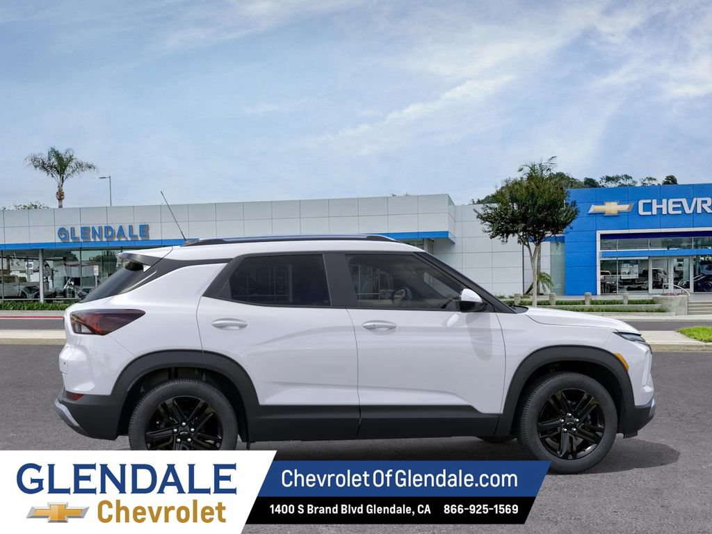 New 2026 Chevrolet TrailBlazer LT w/ Midnight Edition FWD image 5