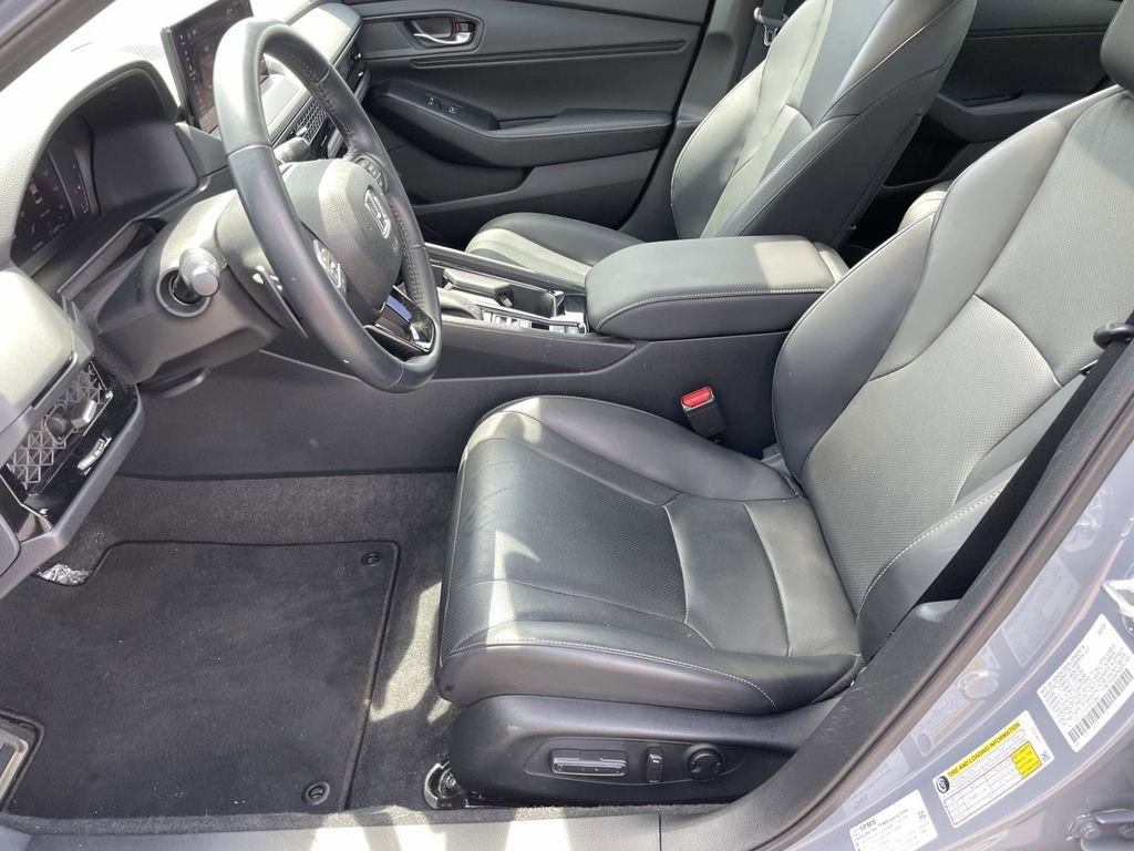 Used 2023 Honda Accord Sport image 14