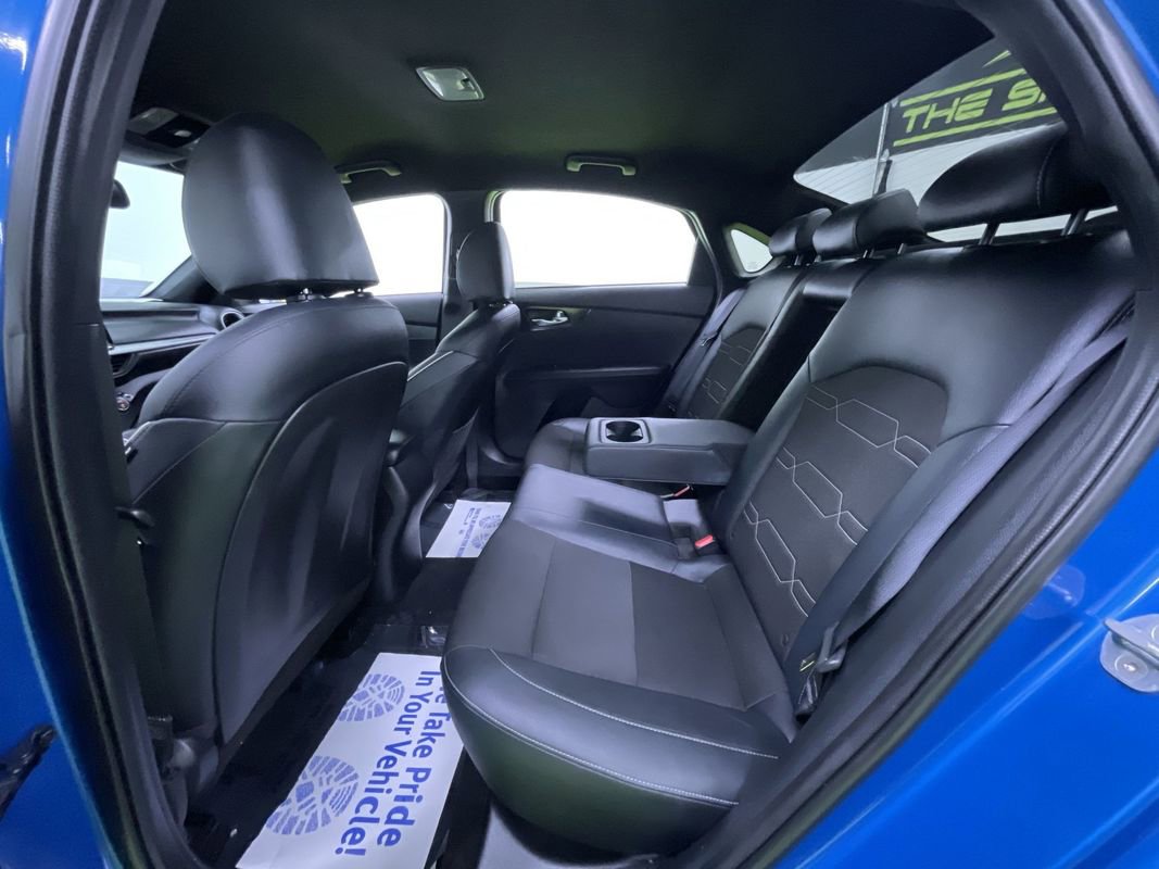 Used 2023 Kia Forte GT-Line image 27