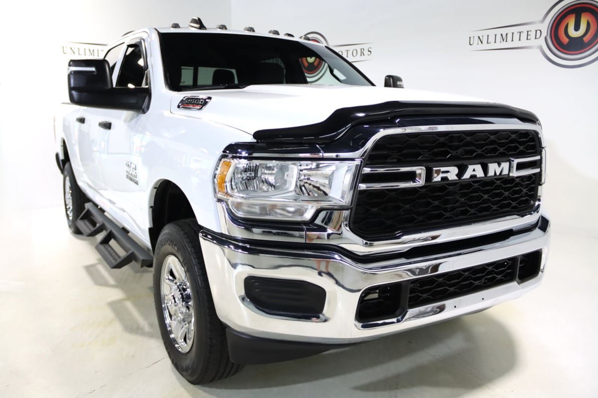 Used 2024 RAM 2500 Tradesman w/ Chrome Appearance Group AWD/4WD image 25