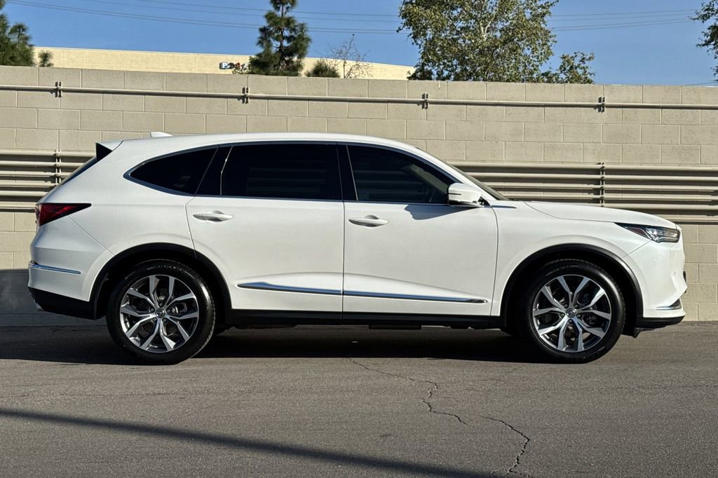 Certified 2023 Acura MDX FWD w/ Technology Package image 6