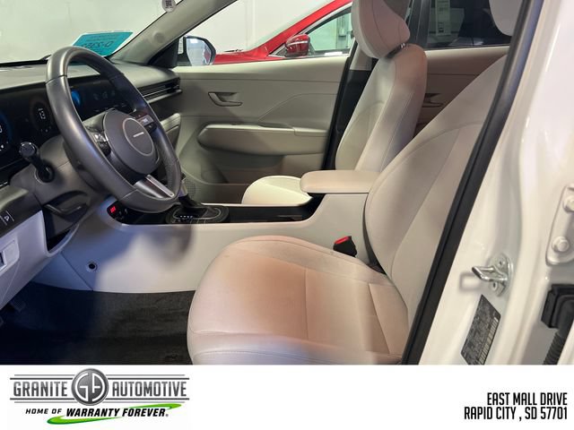 Used 2025 Hyundai Kona SEL AWD/4WD image 14