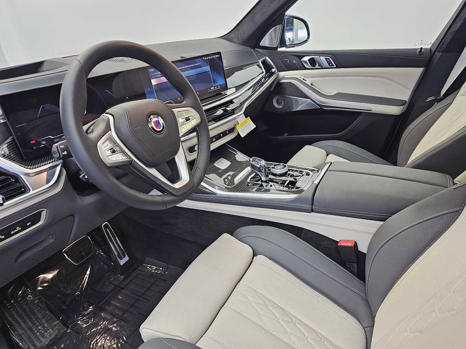 New 2026 BMW ALPINA XB7 image 2