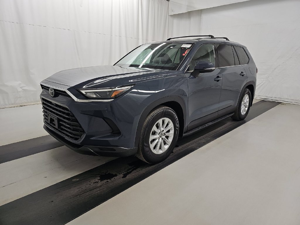 Used 2024 Toyota Grand Highlander AWD image 5