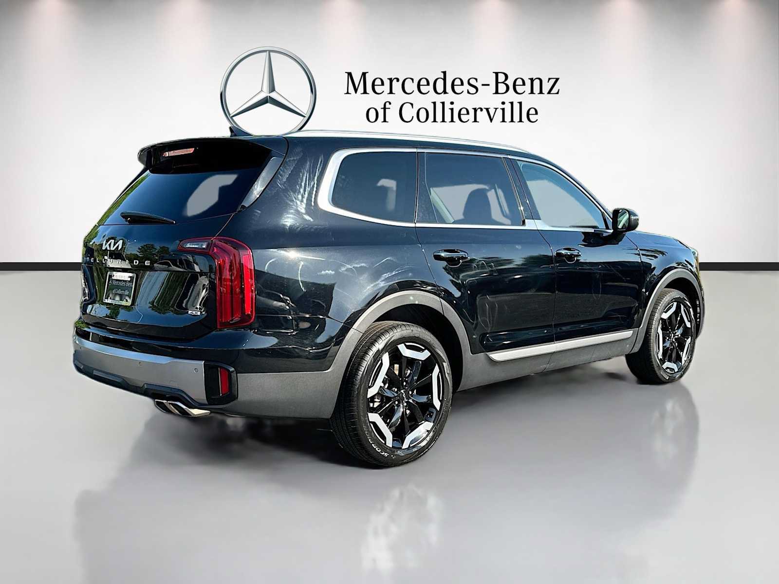 Used 2025 Kia Telluride S AWD/4WD image 5