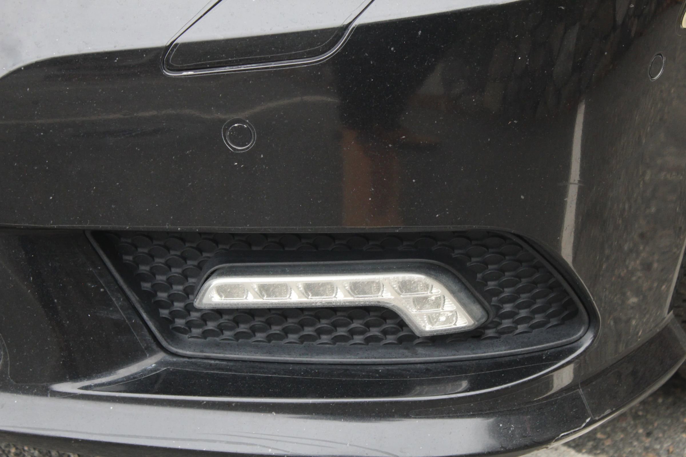Used 2011 Mercedes-Benz E 550 4MATIC Sedan image 32