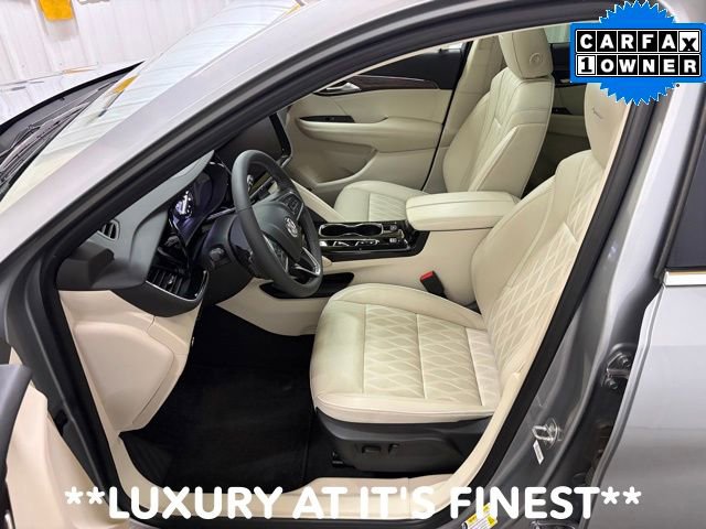 Used 2023 Buick Envision Avenir AWD/4WD image 39