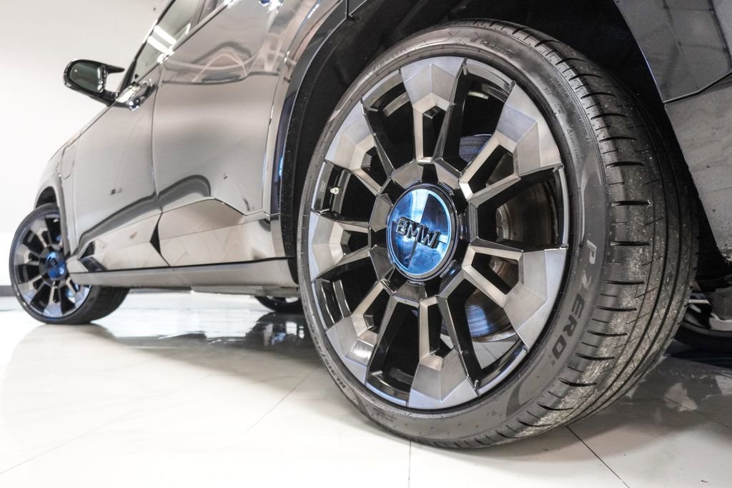 Used 2024 BMW XM image 42