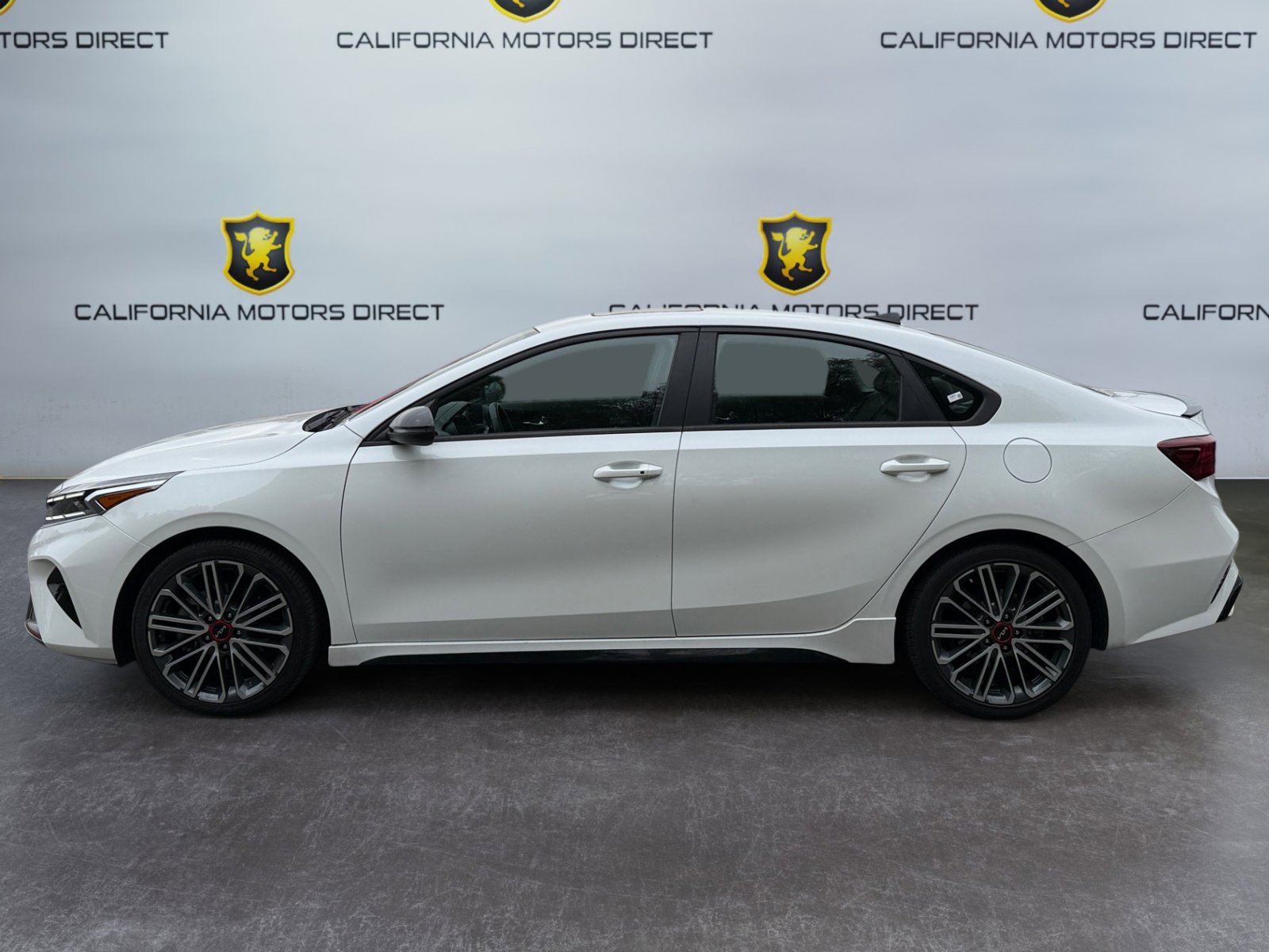 Used 2023 Kia Forte GT w/ GT2 Package FWD image 2