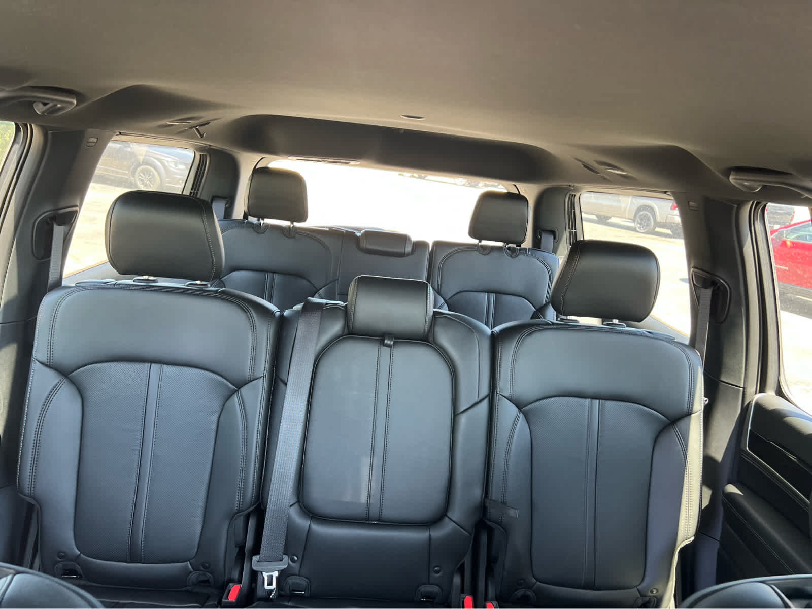 Used 2024 Jeep Wagoneer 4WD image 30