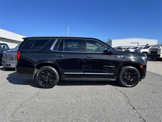 Used 2021 GMC Yukon SLT w/ Rear Media and Nav Package video 2