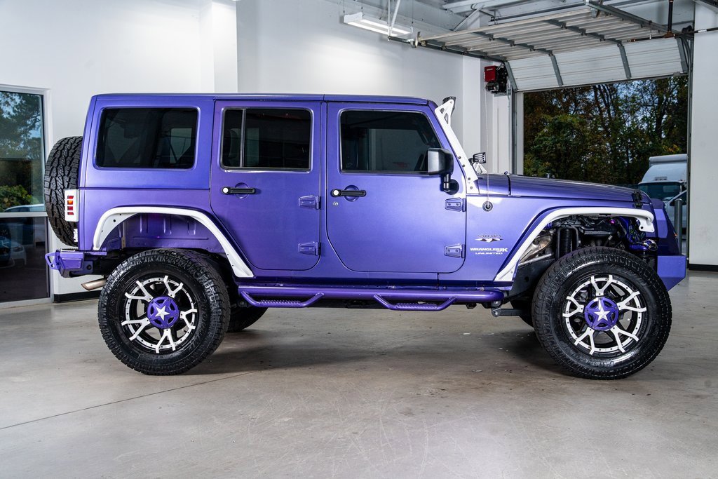 Used 2018 Jeep Wrangler Unlimited Sahara image 5
