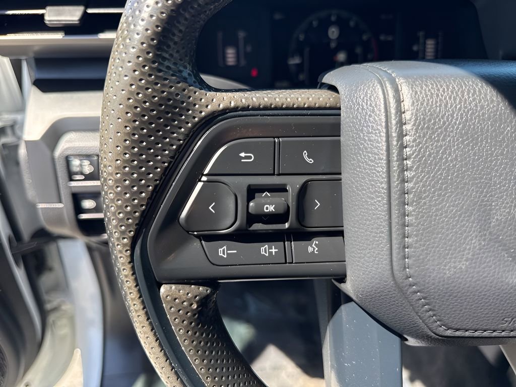 Used 2024 Toyota Tacoma SR RWD image 12