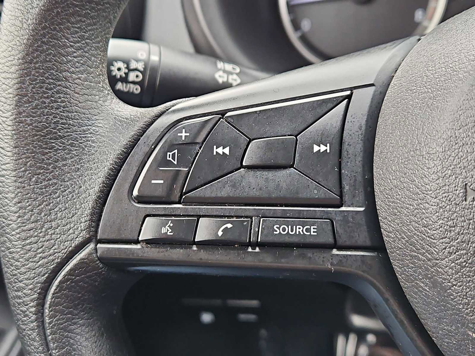 Used 2023 Nissan Kicks S image 22