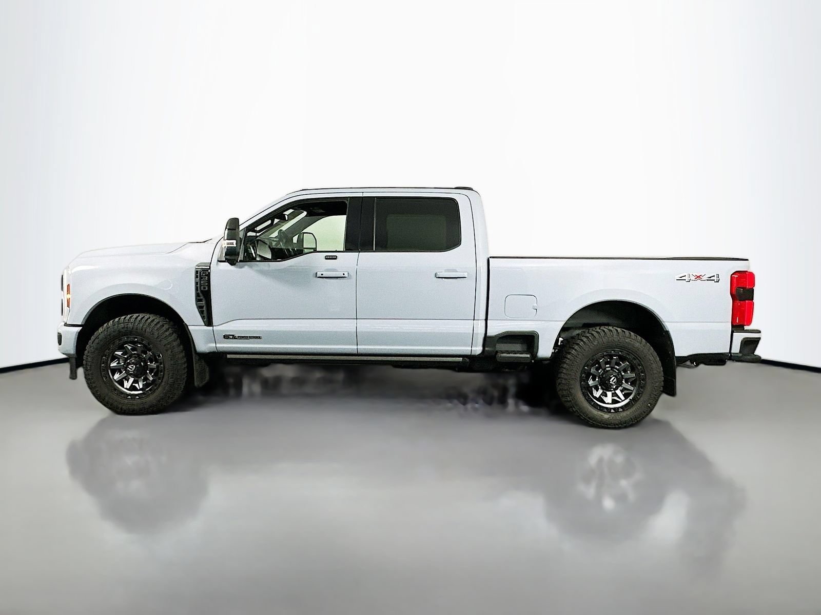 Used 2025 Ford F350 Platinum AWD/4WD image 5