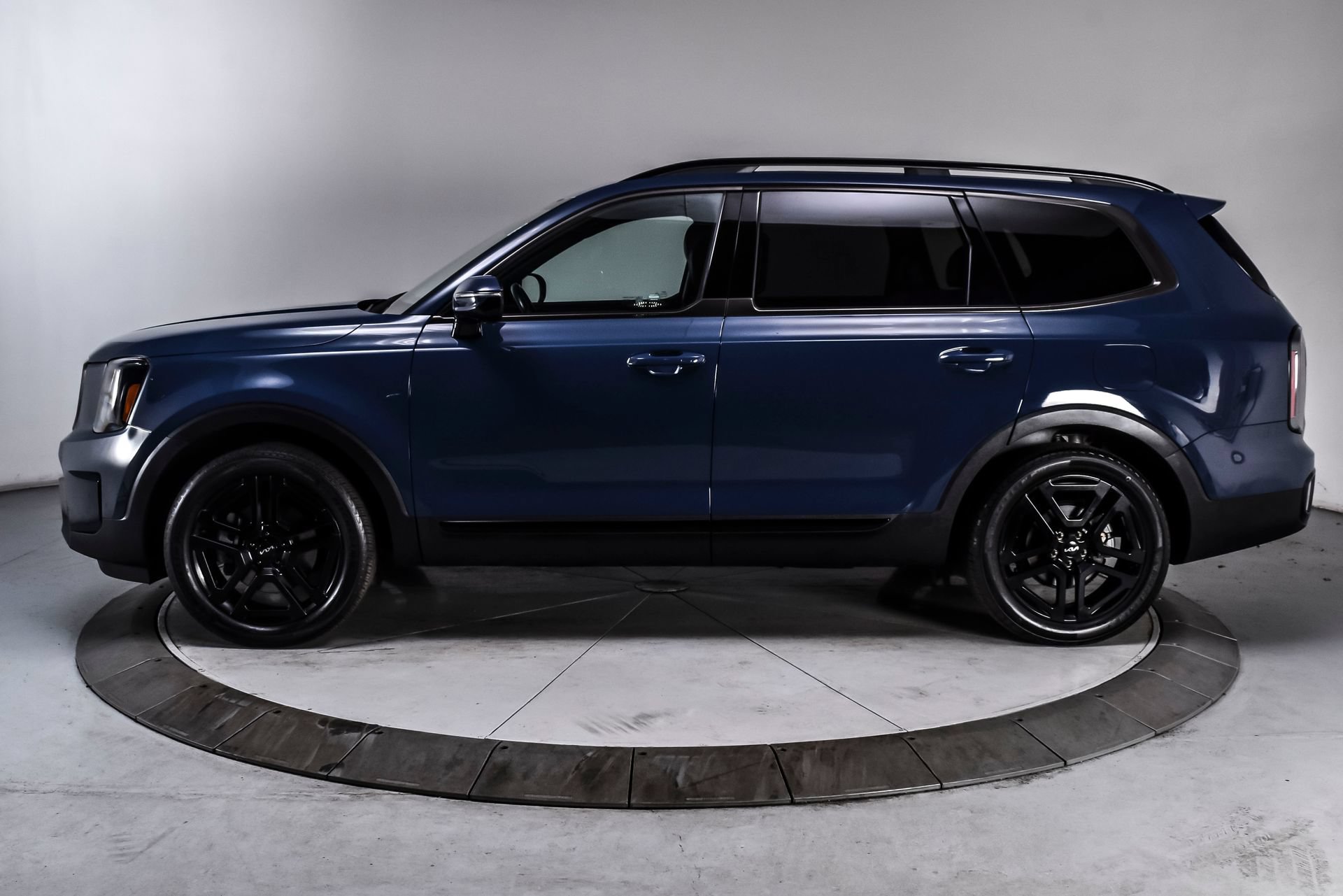 Used 2024 Kia Telluride SX Prestige X-Line AWD/4WD image 3