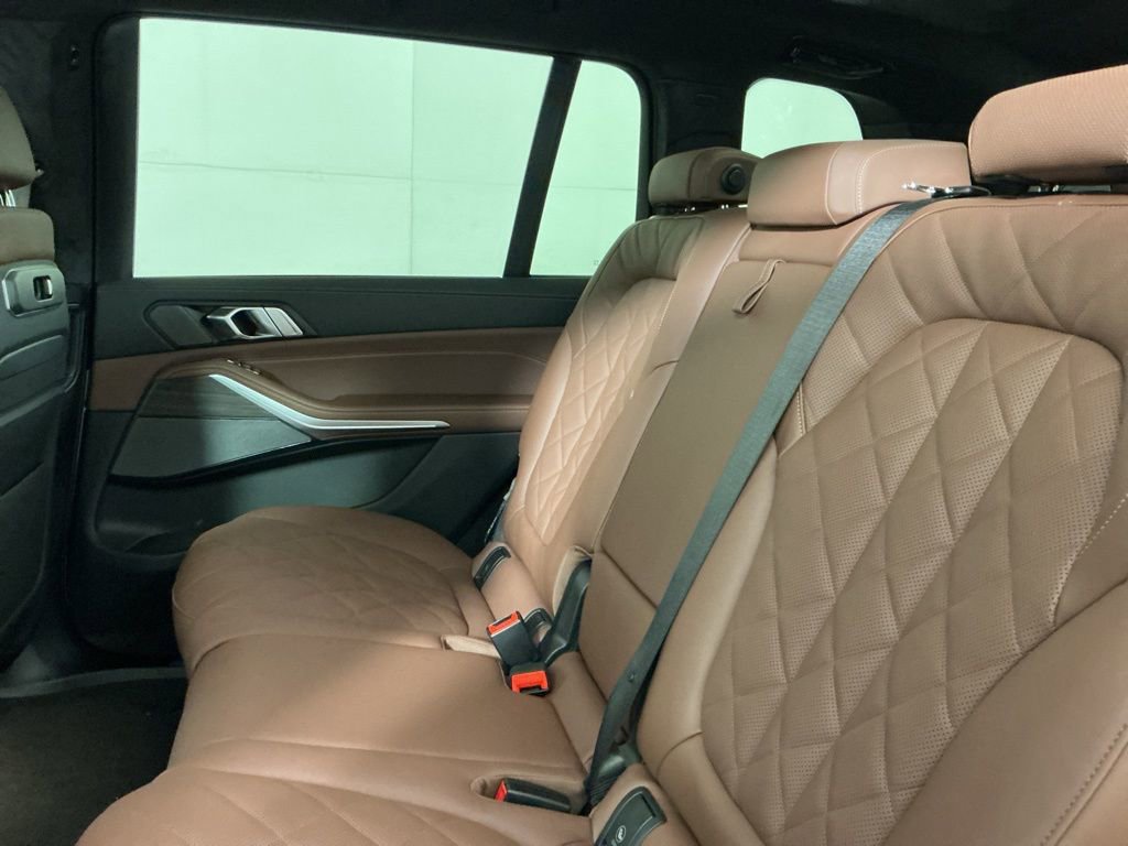 New 2026 BMW X7 xDrive40i w/ Executive Package AWD/4WD image 26