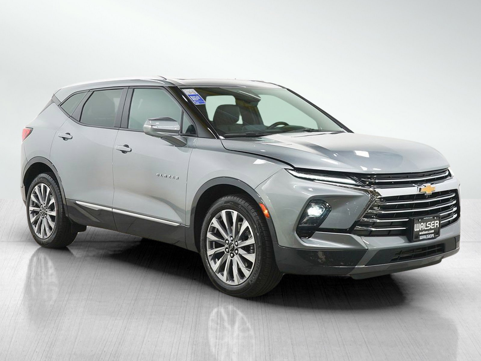 Used 2023 Chevrolet Blazer Premier w/ Driver Confidence II Package image 7