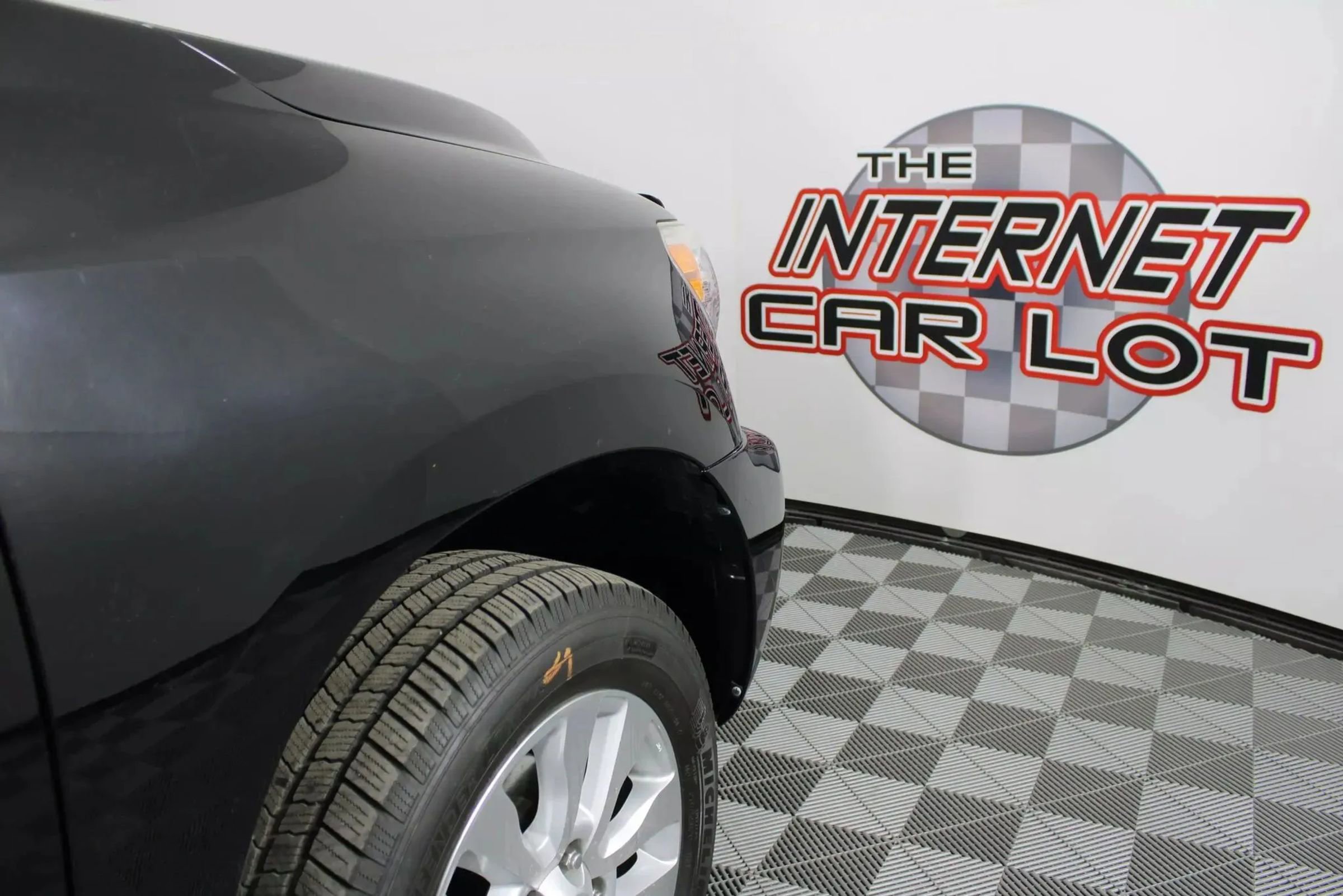 Used 2016 Toyota Sequoia Platinum image 35