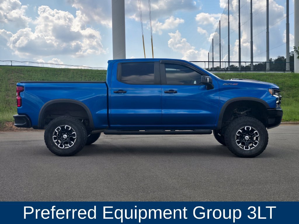 Used 2022 Chevrolet Silverado 1500 ZR2 w/ Technology Package AWD/4WD image 2