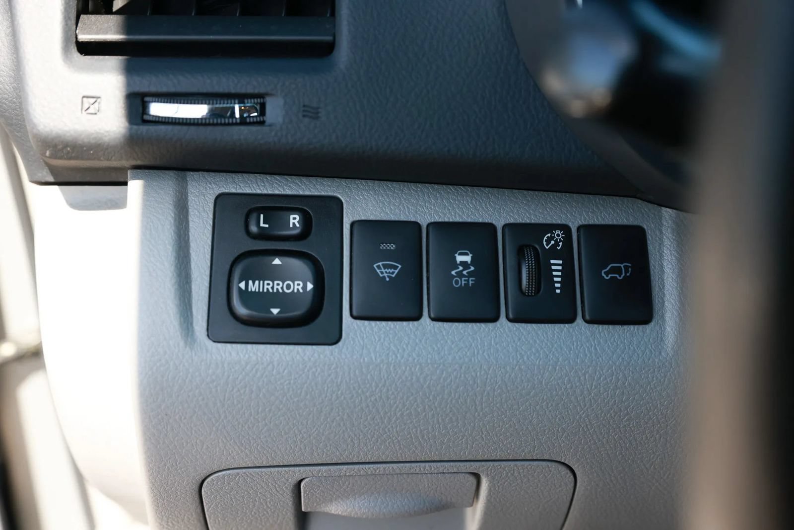 Used 2013 Toyota Highlander Limited AWD/4WD image 48