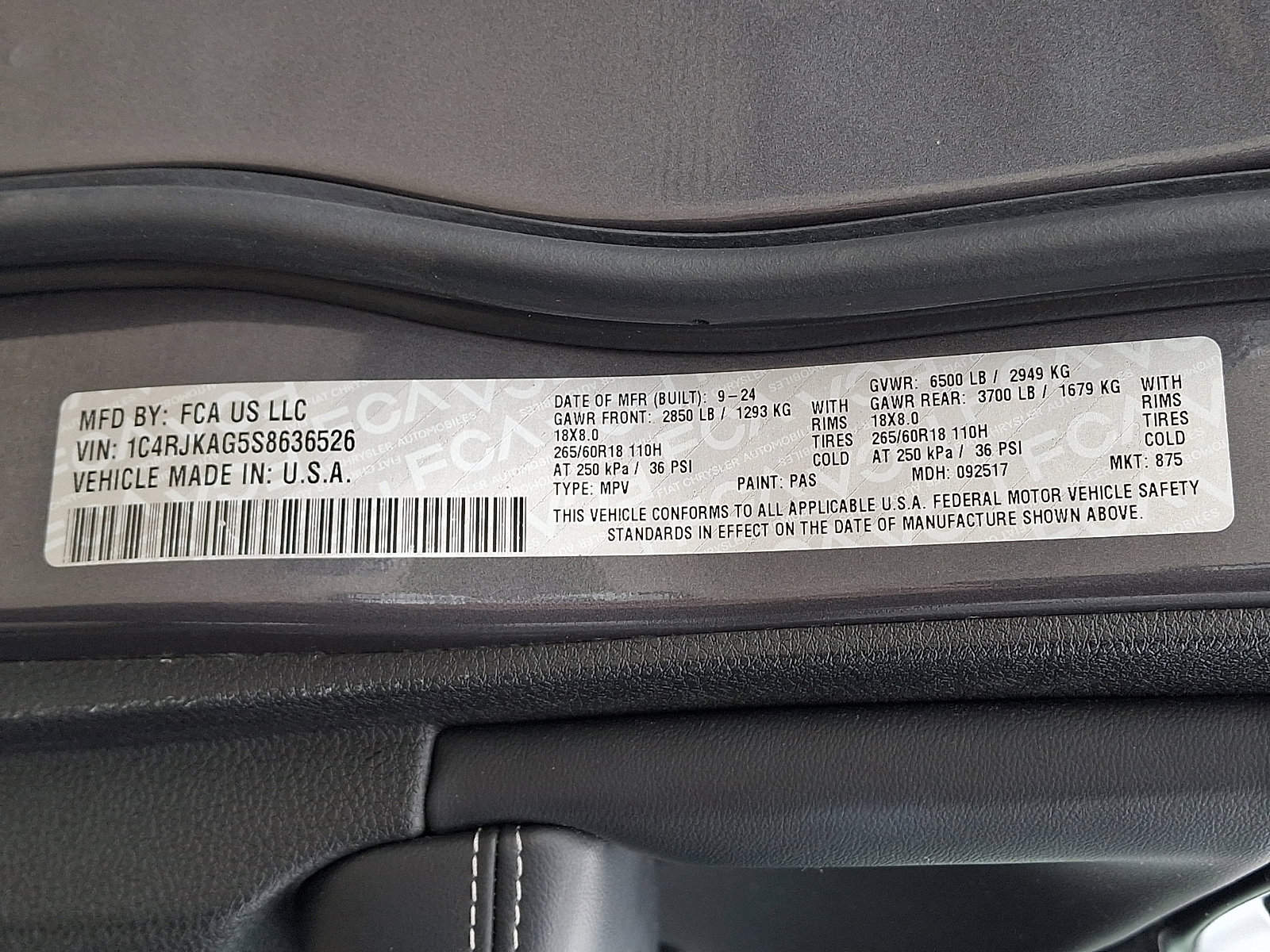 Used 2025 Jeep Grand Cherokee L Laredo w/ Luxury Tech Group I image 27