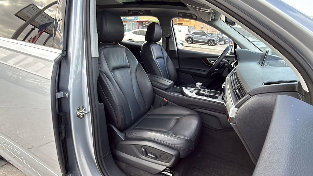 Used 2019 Audi Q7 2.0T Premium AWD/4WD image 42
