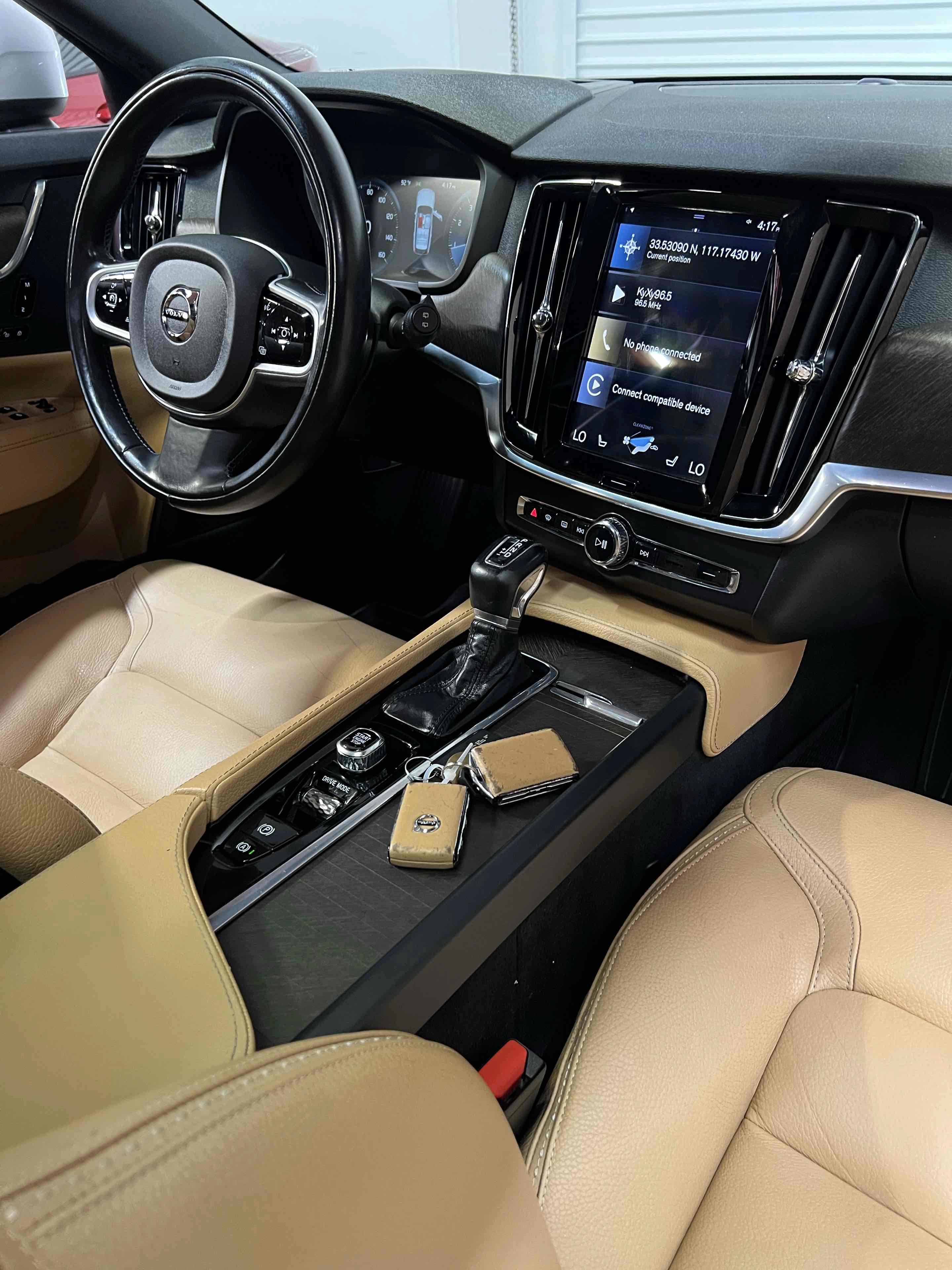 Used 2020 Volvo V90 T6 Cross Country AWD/4WD image 33