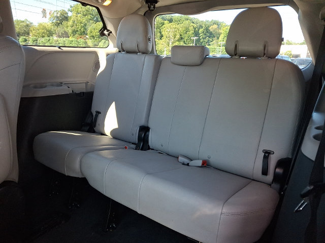 Used 2015 Toyota Sienna Limited Premium AWD/4WD image 21