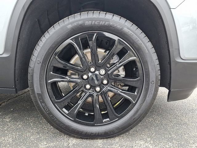 Used 2023 GMC Acadia SLE w/ Driver Convenience Package image 10