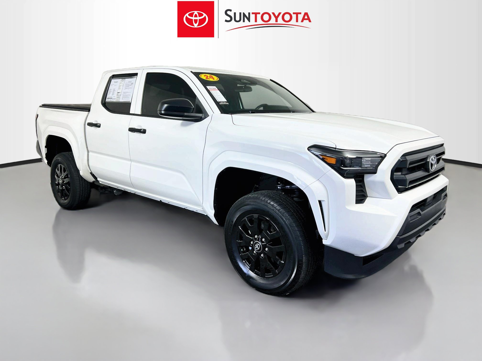 Used 2024 Toyota Tacoma SR AWD/4WD image 1
