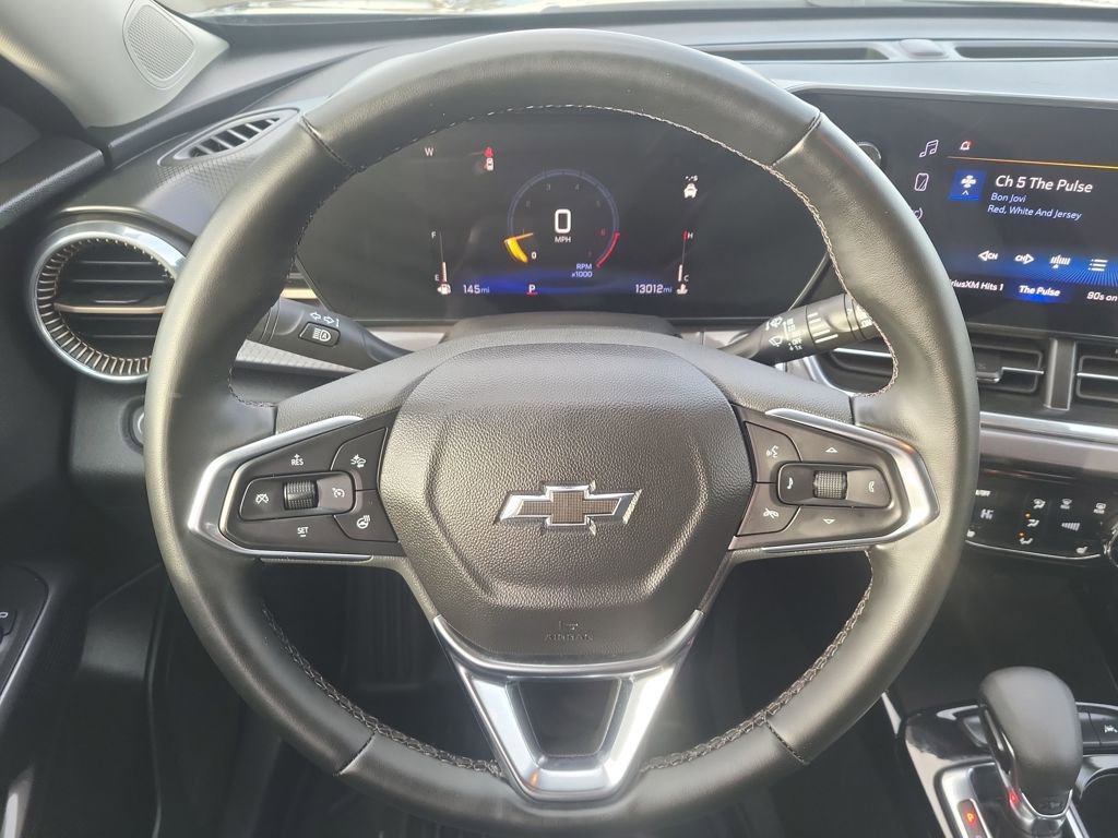 Used 2025 Chevrolet Trax ACTIV image 40