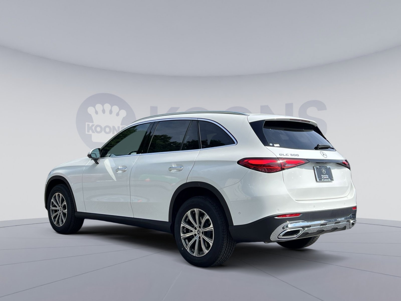 Certified 2025 Mercedes-Benz GLC 300 4MATIC image 4