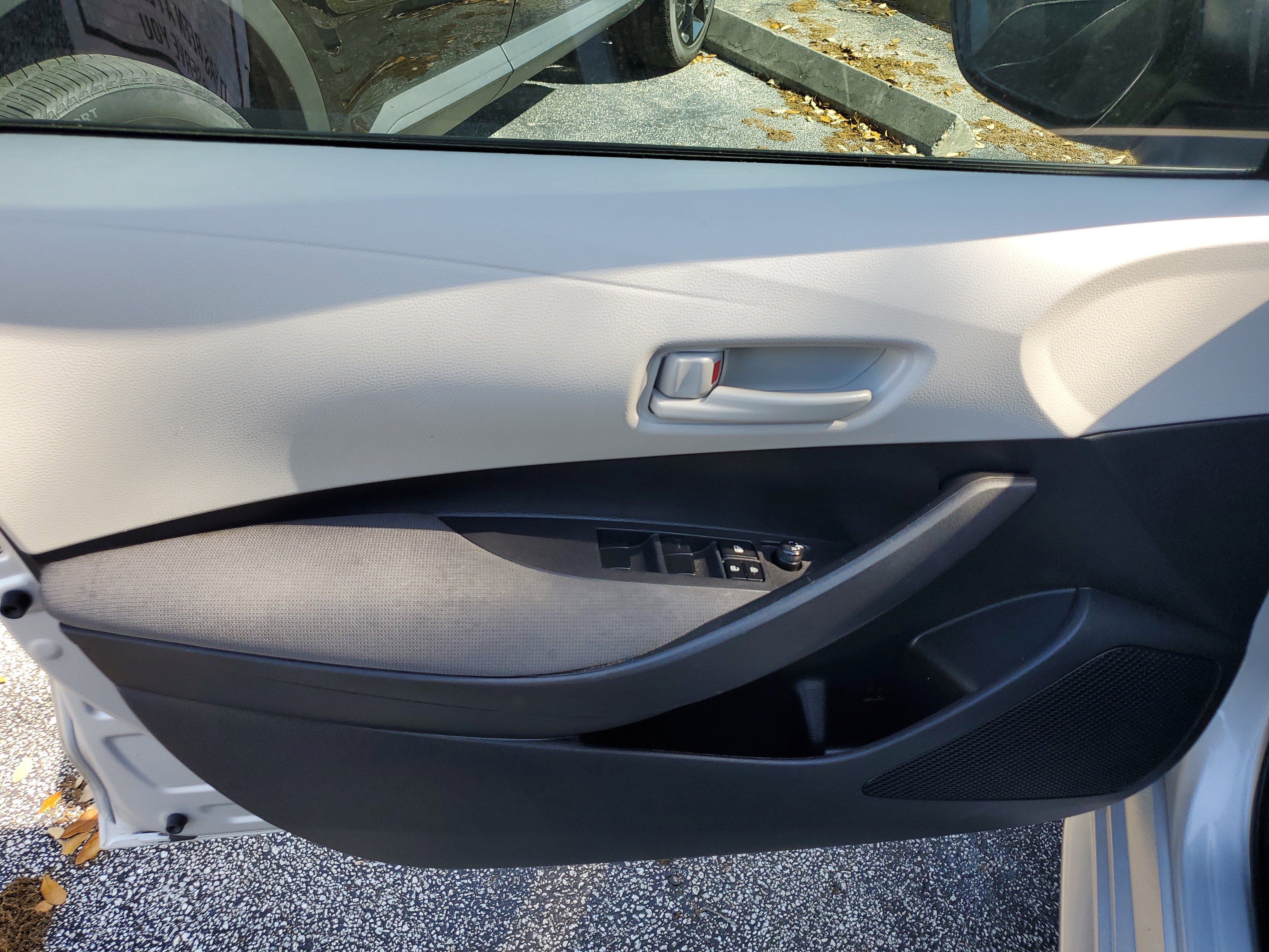 Used 2024 Toyota Corolla LE FWD image 12